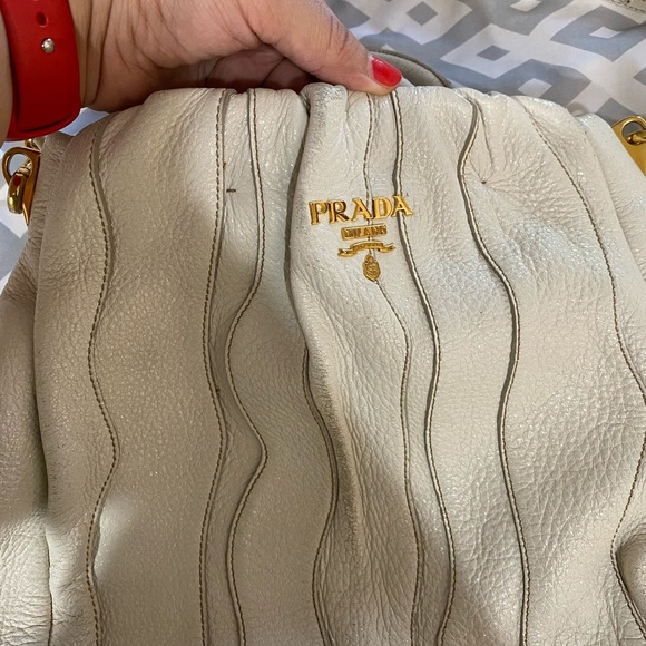 Sale !Leather Prada bag - Picture 11 of 14